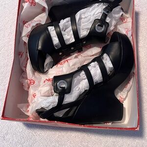 Guess Black Wedge Shoes